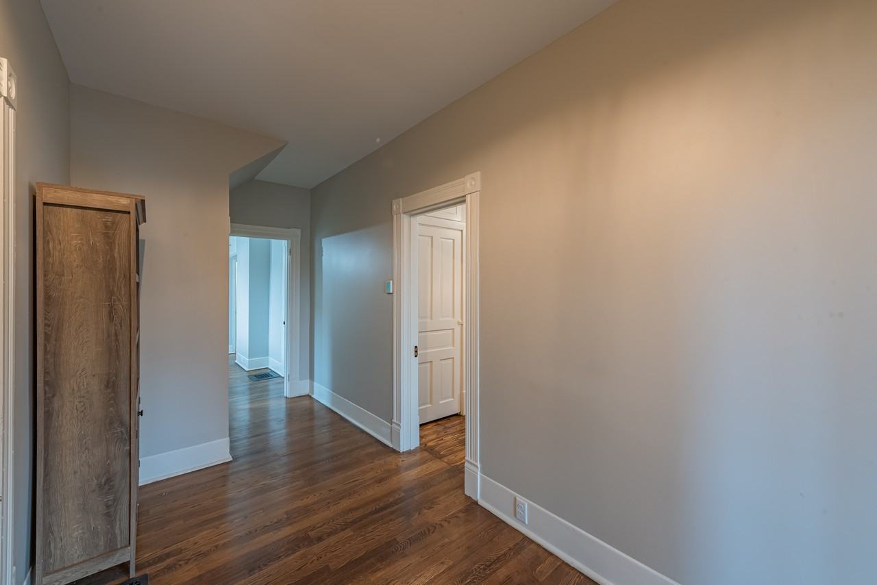 112 N Maple Ave #1 - Photo 5 of 15