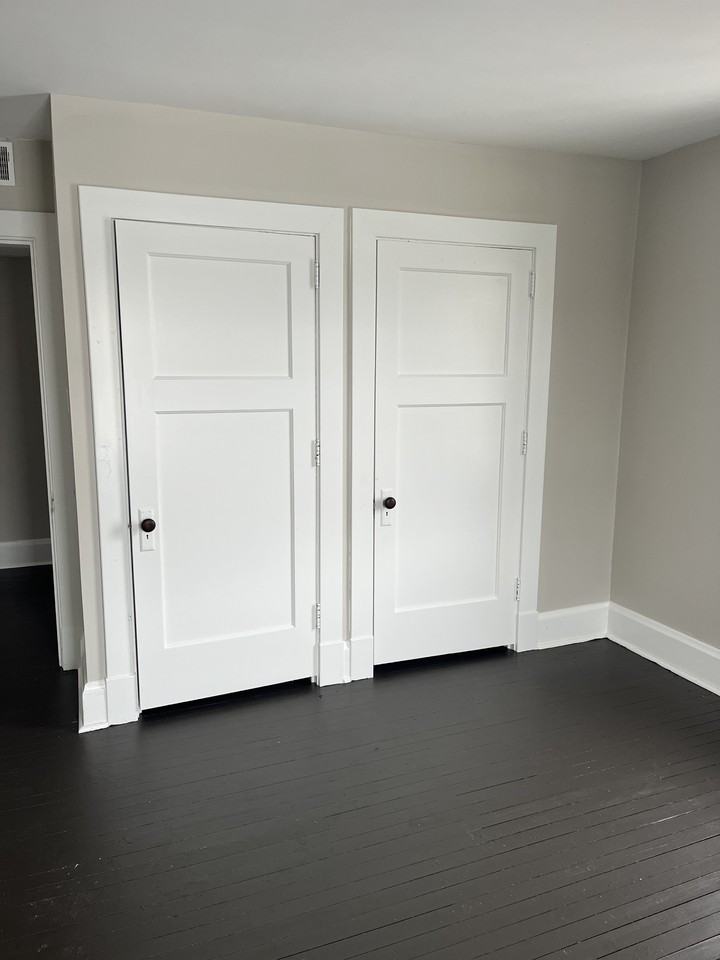 136 Westminster Ave #2 - Photo 7 of 26