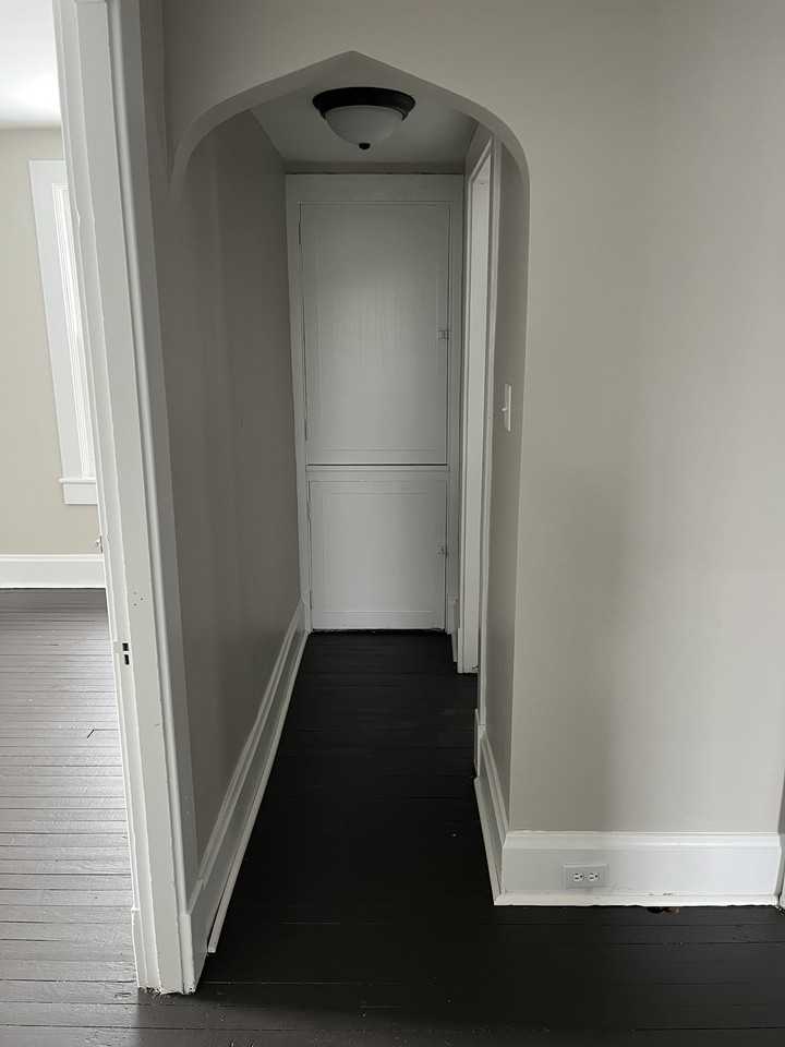 136 Westminster Ave #2 - Photo 5 of 26