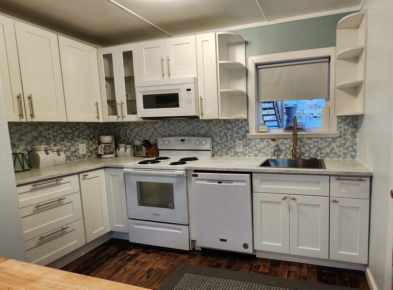 122 Bear Cove #14043979 - Photo 3 of 32