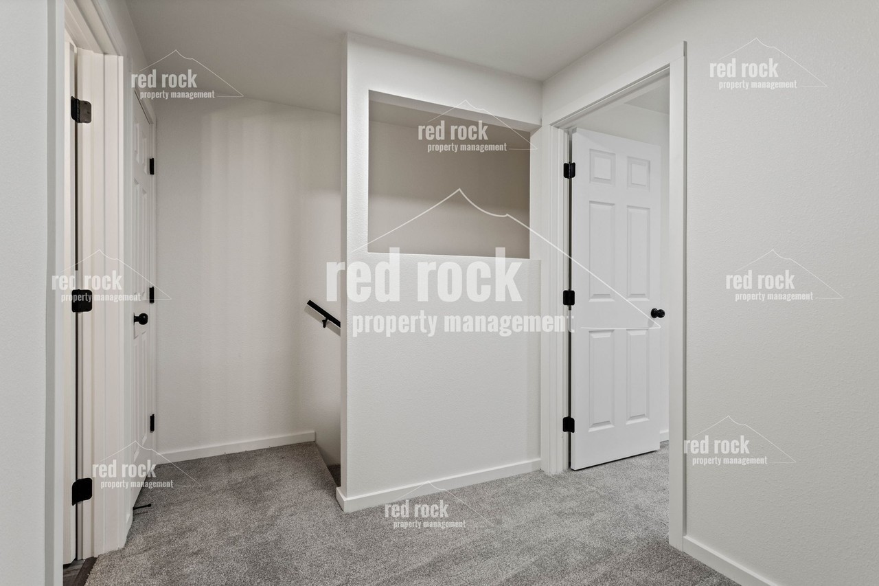 4207 N Abbey Rd #3 - Photo 6 of 17