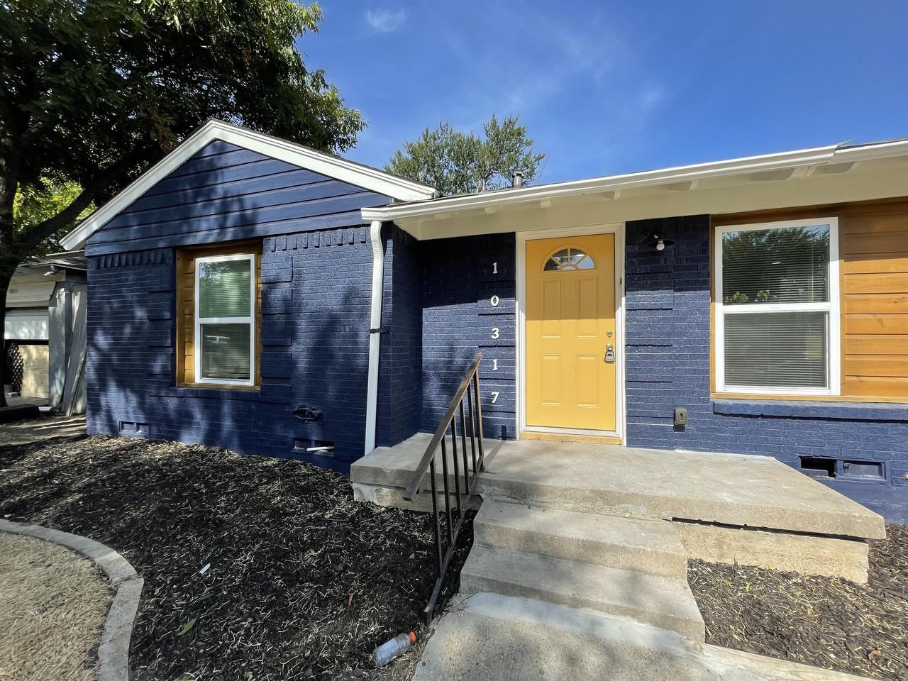 10317 Andover Dr - Photo 4 of 16