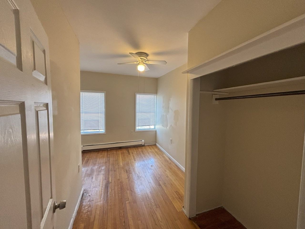 256 Ontario St - Photo 2 of 17