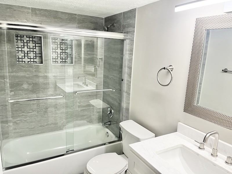 1002 Parkvale Court - Photo 3 of 9