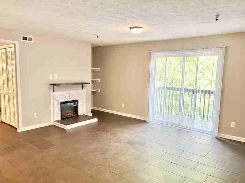 1002 Parkvale Court - Photo 2 of 9