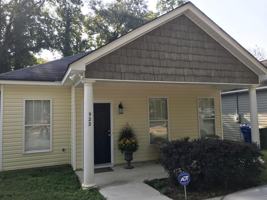 featured image of 922 Woodlawn Ave