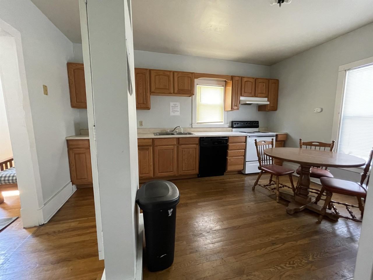 22 Frank St - Photo 4 of 7