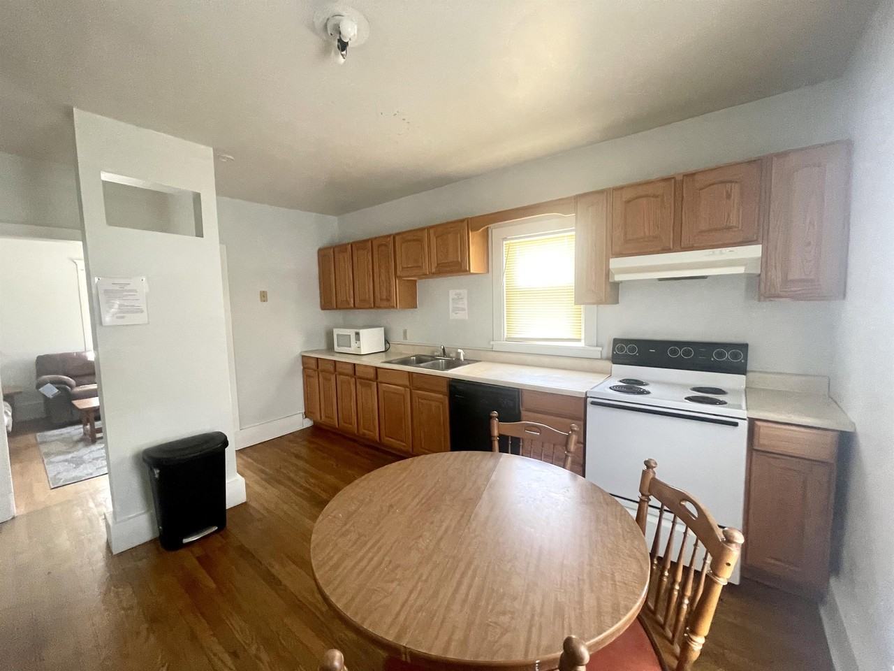 22 Frank St - Photo 3 of 7