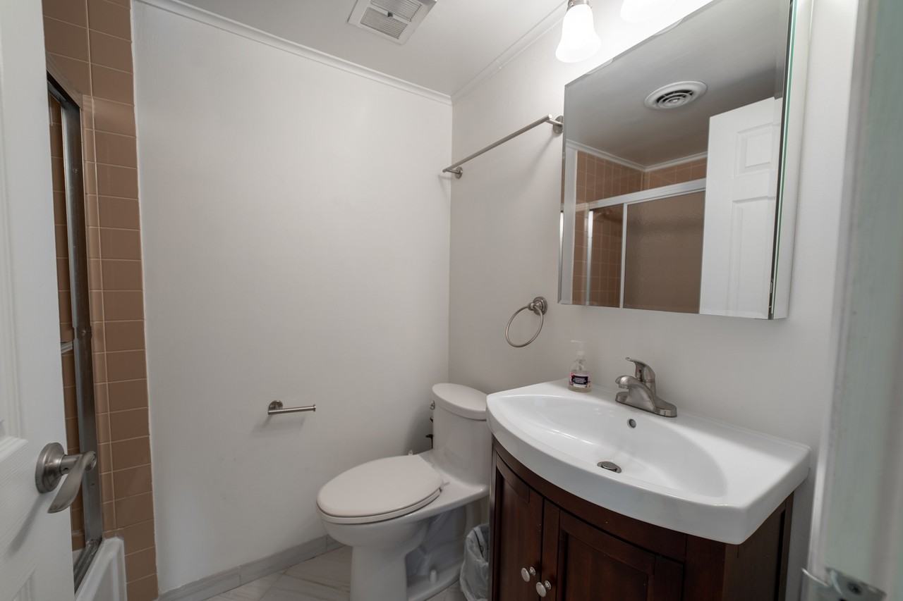 306 Forbes St Apt F #F - Photo 2 of 50