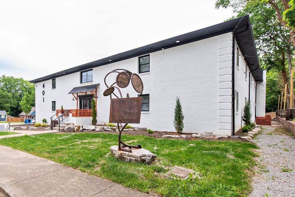 401 Murray St #22 - Photo 3 of 13