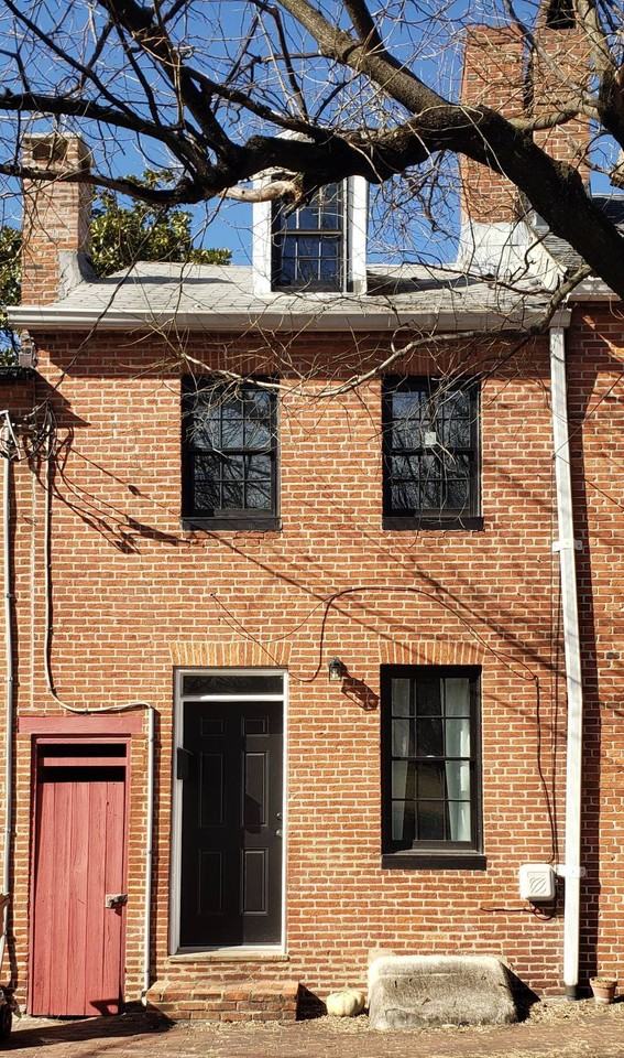 534 Saint Mary St #1 - Photo 3 of 12