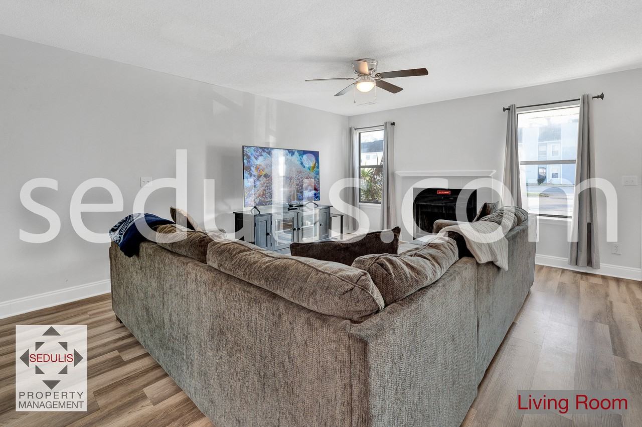 190 Pine Shadow Dr #1 - Photo 6 of 32