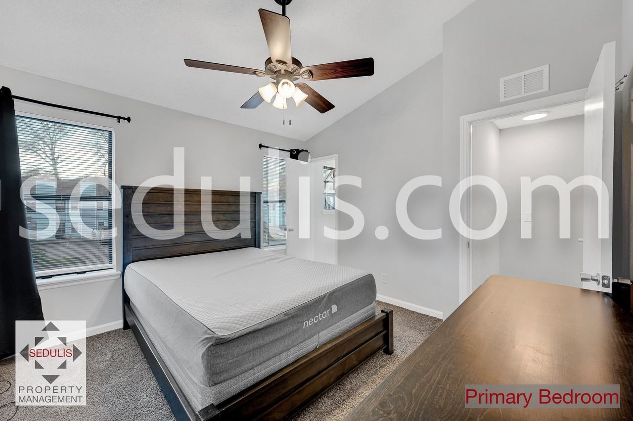 190 Pine Shadow Dr #1 - Photo 4 of 32