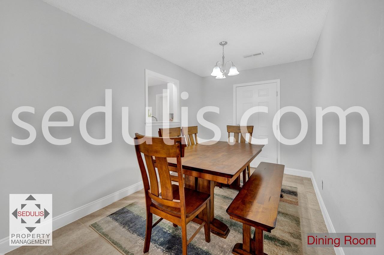 190 Pine Shadow Dr #1 - Photo 5 of 32