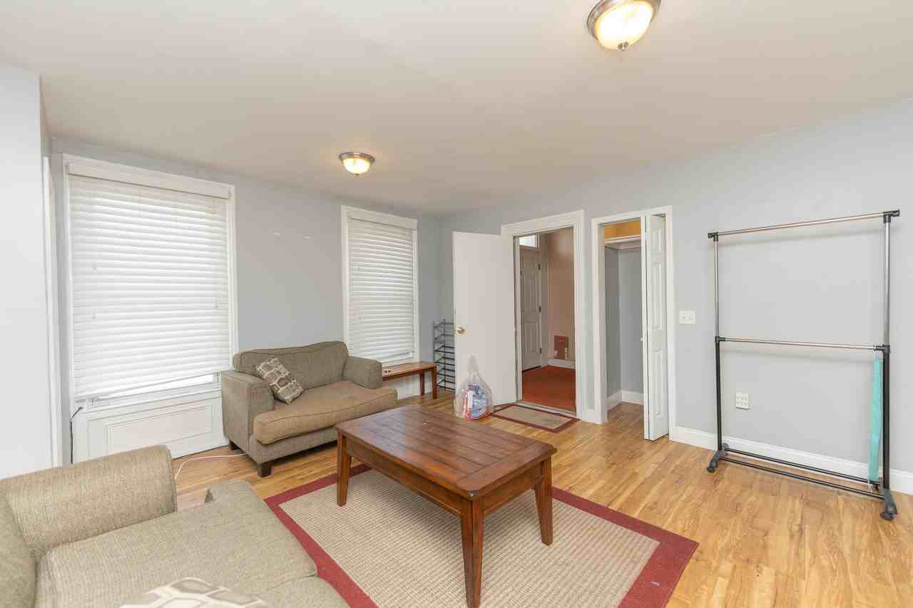 51 13th St #2 - Photo 4 of 10