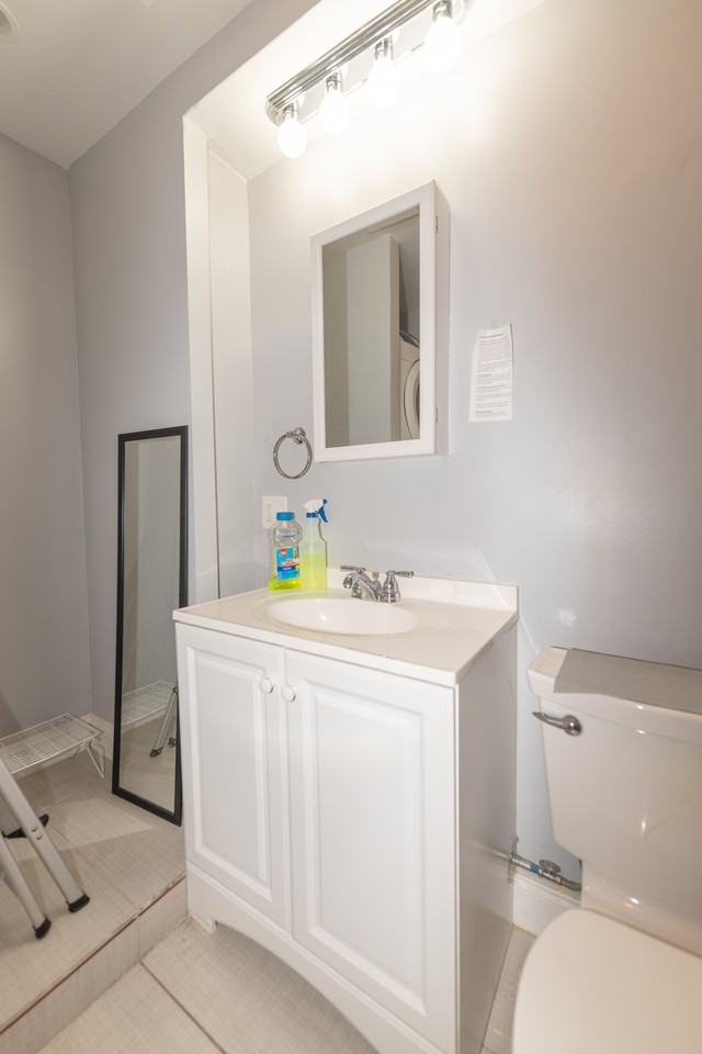 51 13th St #2 - Photo 2 of 10