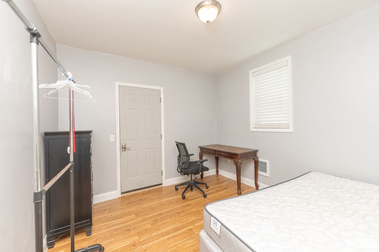 51 13th St #2 - Photo 7 of 10