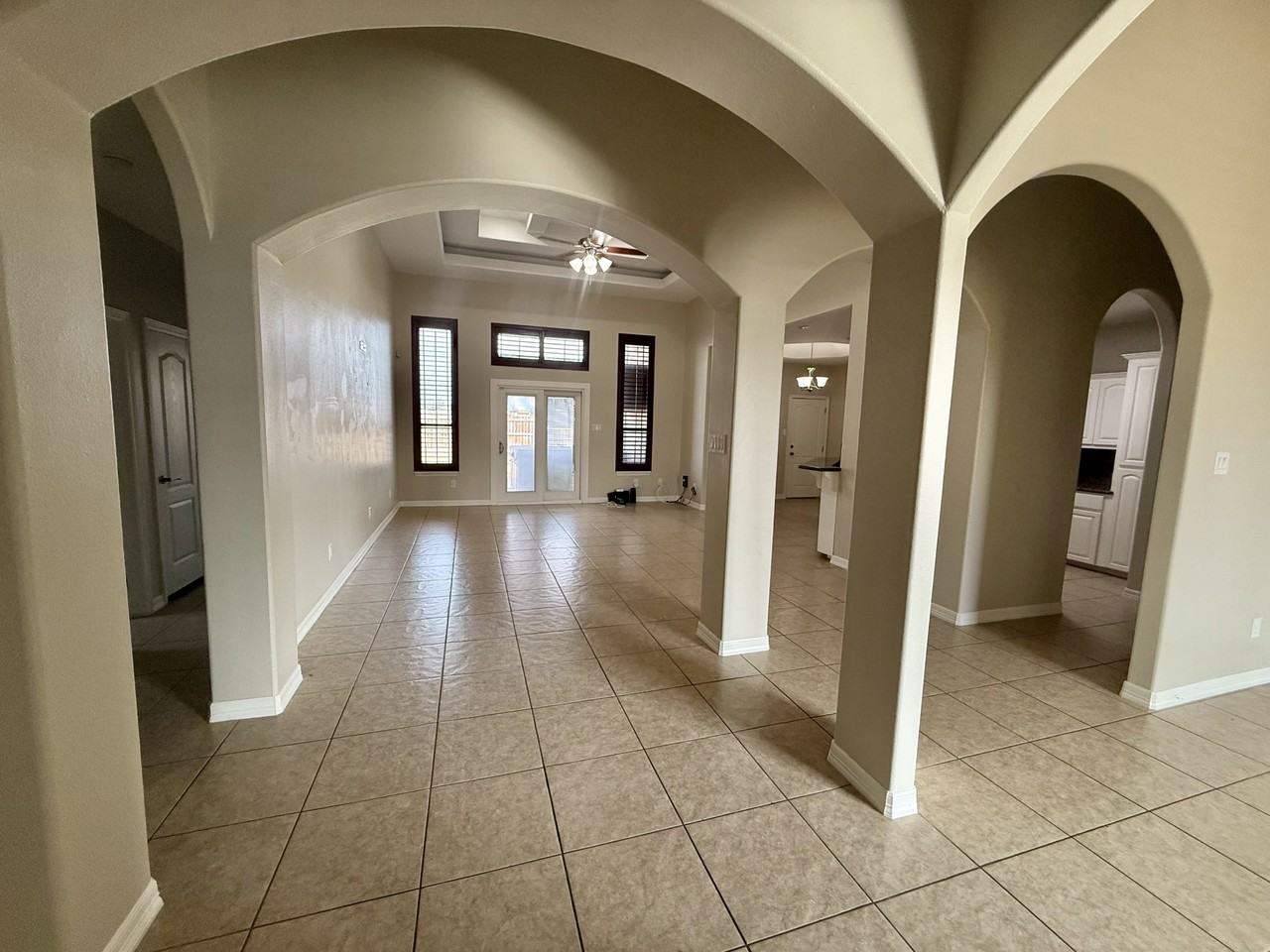 1200 W Park Dr - Photo 2 of 19