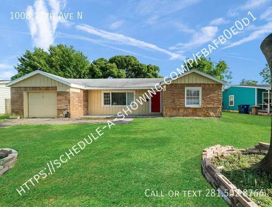 1008 17th Ave N - Photo 2 of 13