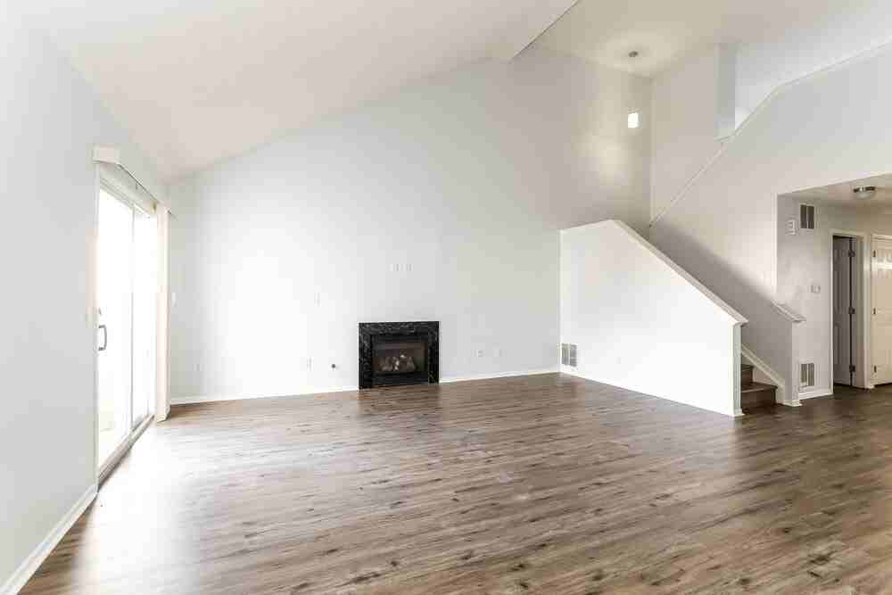 7128 Rondeau Dr - Photo 5 of 16