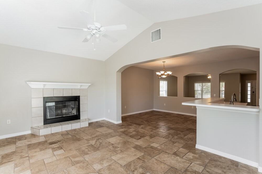 4711 69th Ct E - Photo 5 of 17