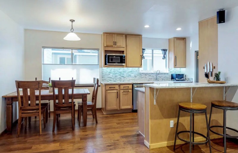 889 Tallac Ave - Photo 5 of 11