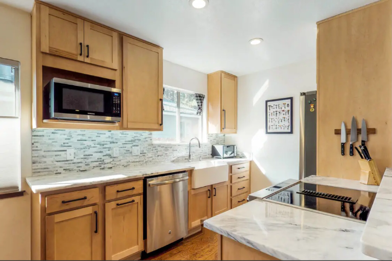 889 Tallac Ave - Photo 6 of 11