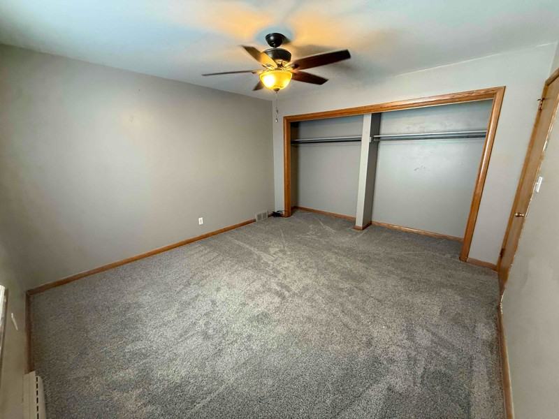 336 Oak St - Photo 2 of 7
