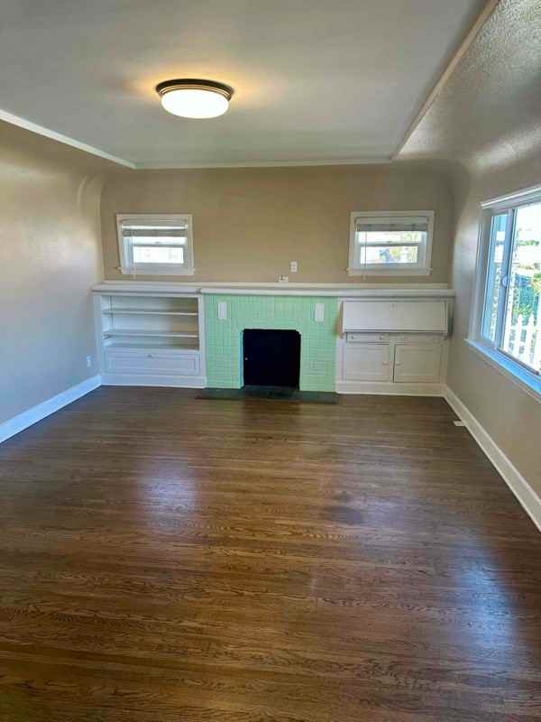 2239 Conifer Ave - Photo 3 of 23