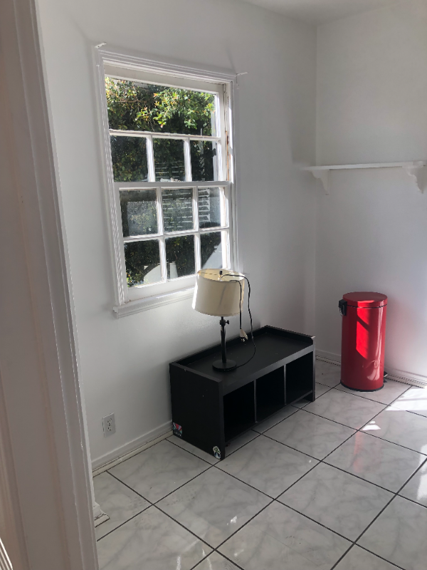 1807 Grace Ave #1807HALF - Photo 3 of 7