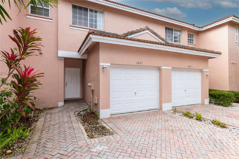 3881 Nw 91st Ter - Photo 2 of 19