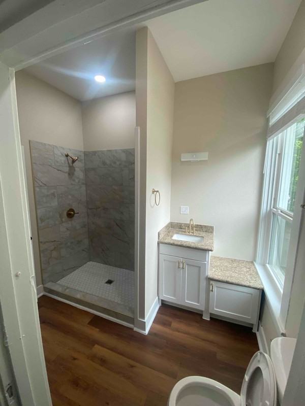 2065 Broadway St - Photo 2 of 12