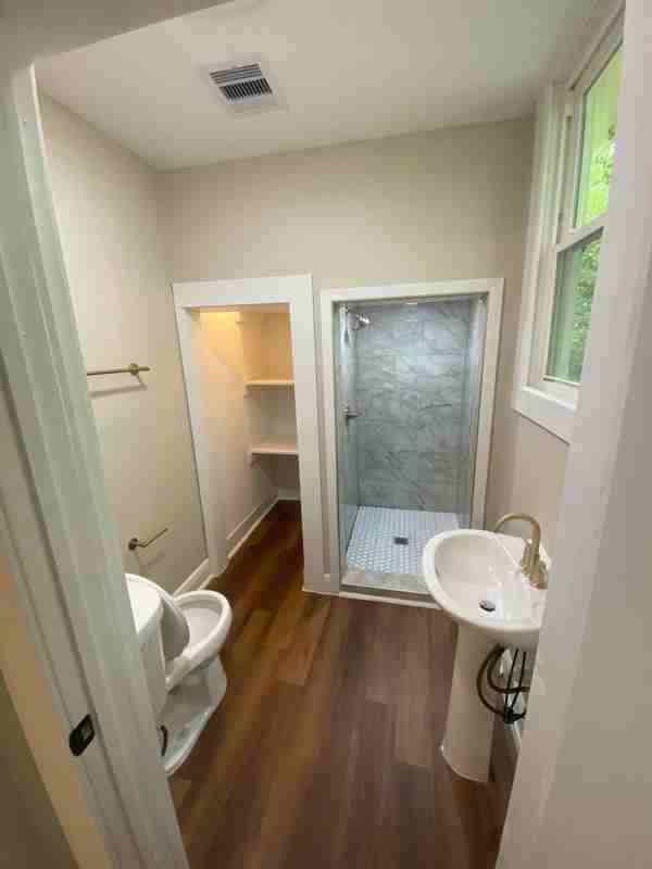 2065 Broadway St - Photo 3 of 12