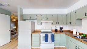 903 W 11th St - Photo 1 of 1