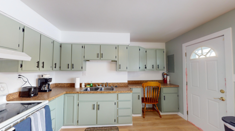 903 W 11th St - Photo 2 of 20