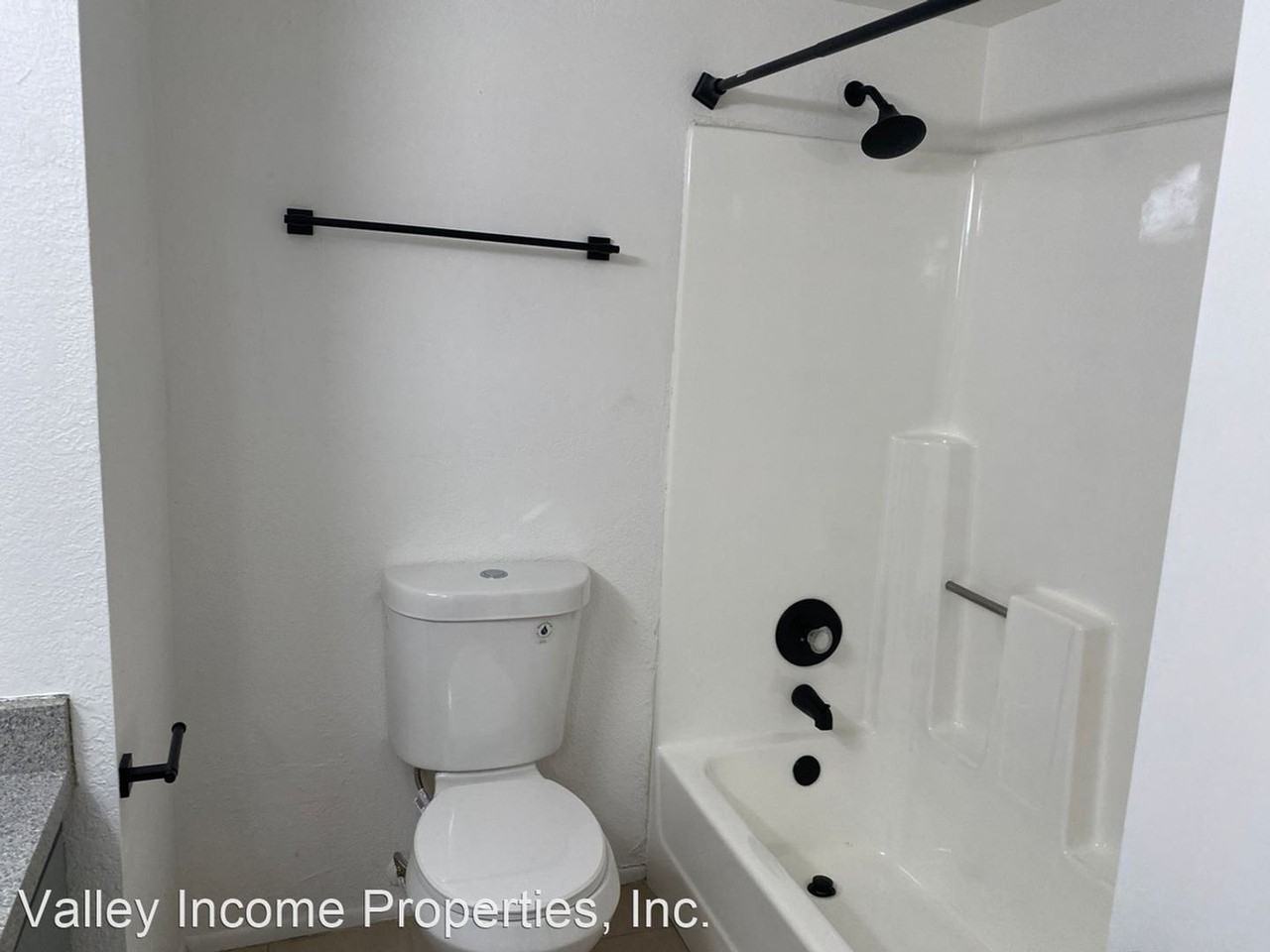 Kelso Apartments - Photo 2 of 8