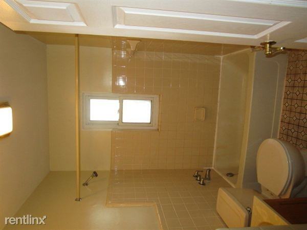 8493 Chesterfield Dr - Photo 3 of 11