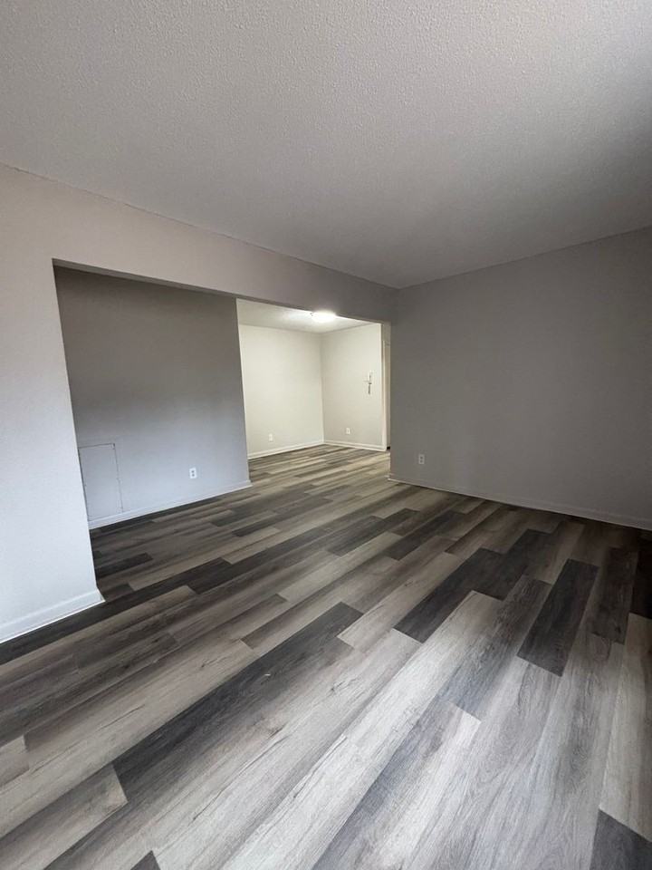 Cedar Crest Apartments - Photo 2 of 4