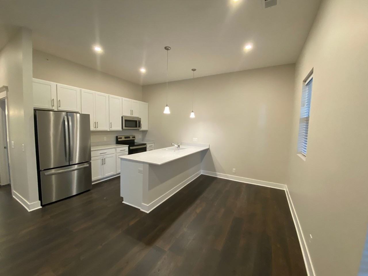 7630 Park Dr - Photo 3 of 18