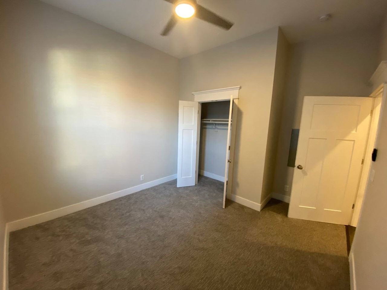 7630 Park Dr - Photo 7 of 18