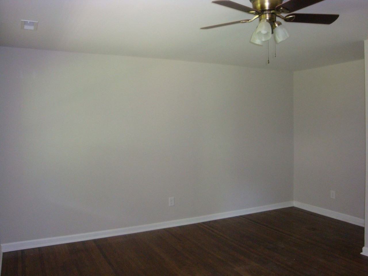 3134 Creighton Dr - Photo 3 of 23