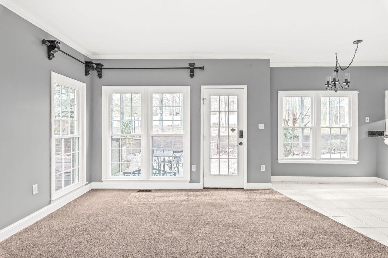 1111 Millwright Ln - Photo 7 of 40