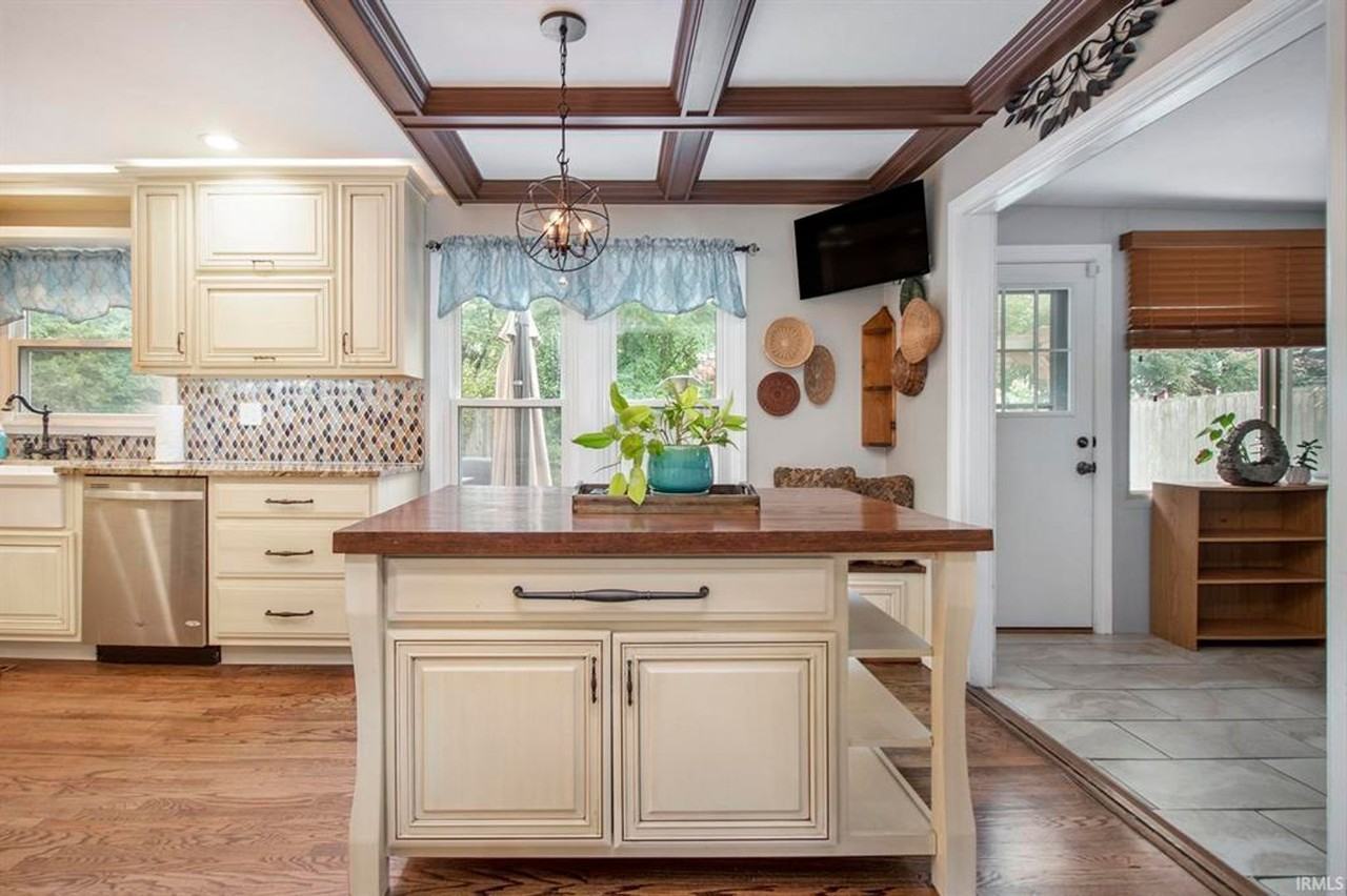 322 S Twyckenham Dr - Photo 7 of 20