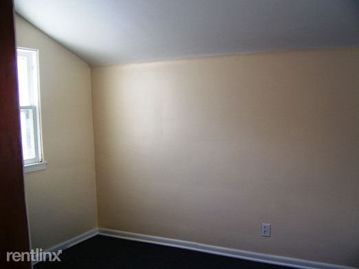 530 10th St - Photo 2 of 11