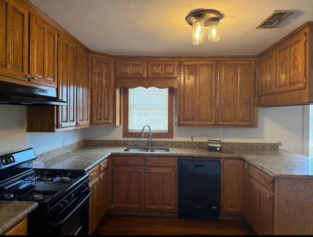 1521 W Groesbeck St #NA - Photo 2 of 18