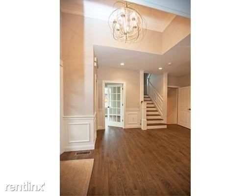 1 Raynor Dr - Photo 2 of 10