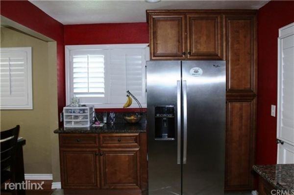 12002 Arkansas St - Photo 3 of 20