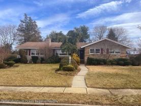 4 Joanna Ct - Photo 1 of 1