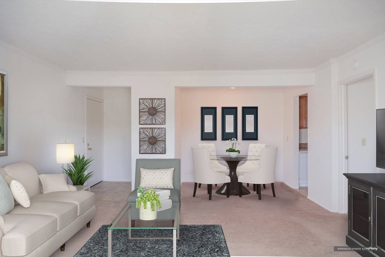 Hummingbird Pointe & The Gardens - Photo 3 of 17