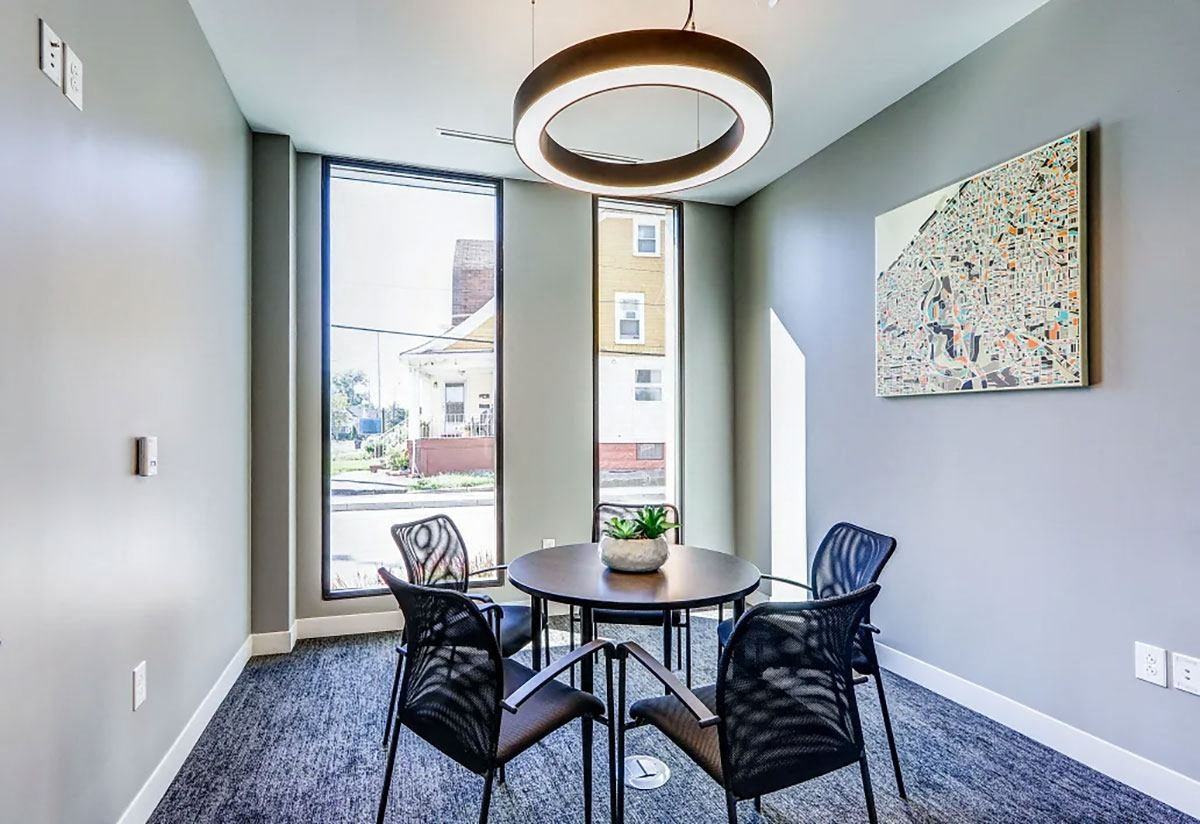 121 Larchmere - Photo 7 of 29